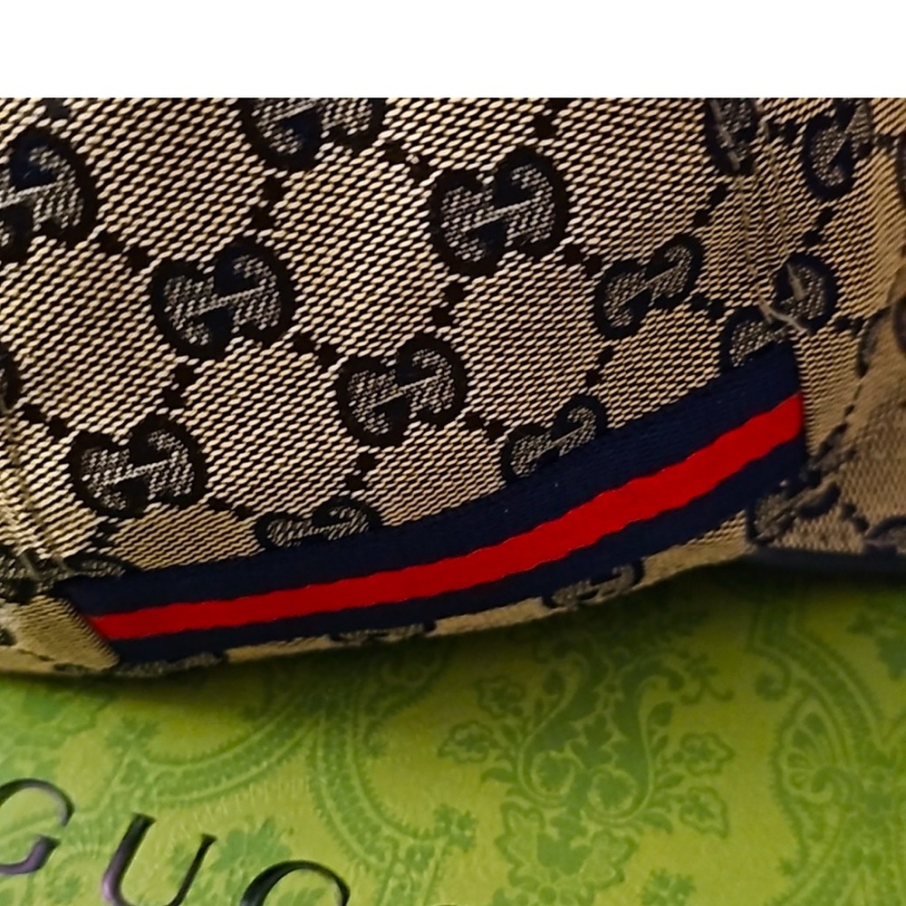 Gucci Hat, great quality golf hat -new